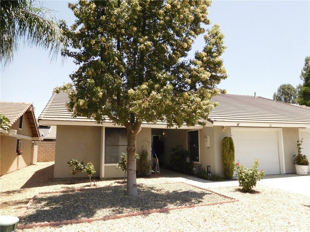 Property Photo:  1419 Hancock Circle  CA 92583 