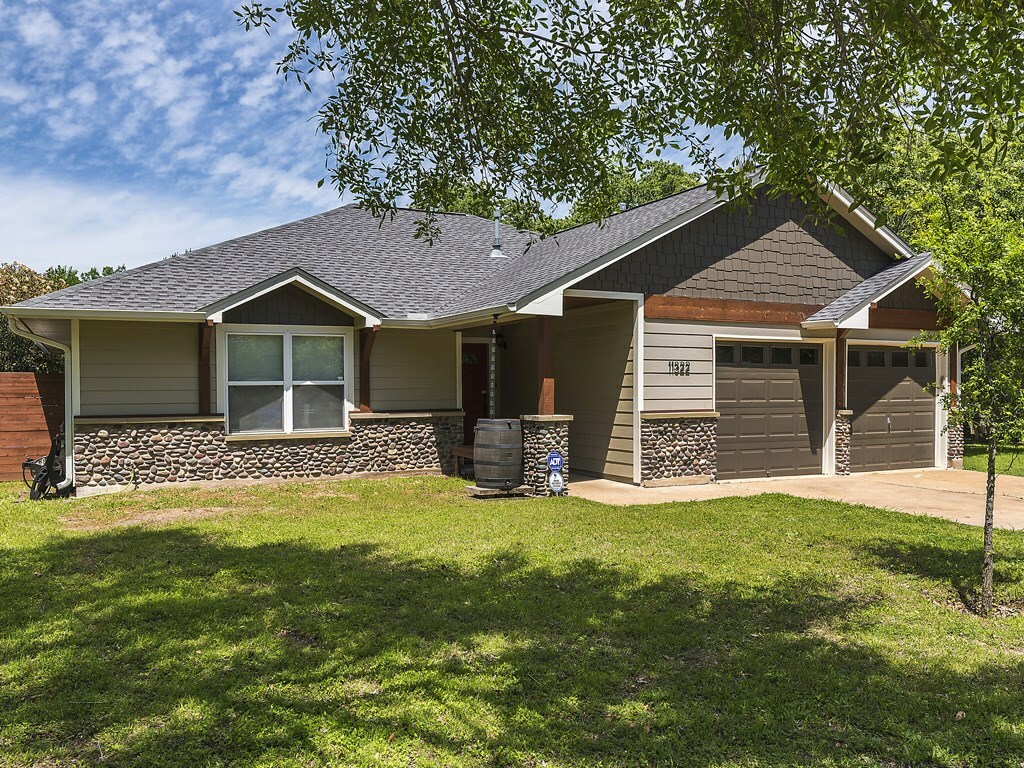 Property Photo:  11322 Bristle Oak Trail  TX 78750 