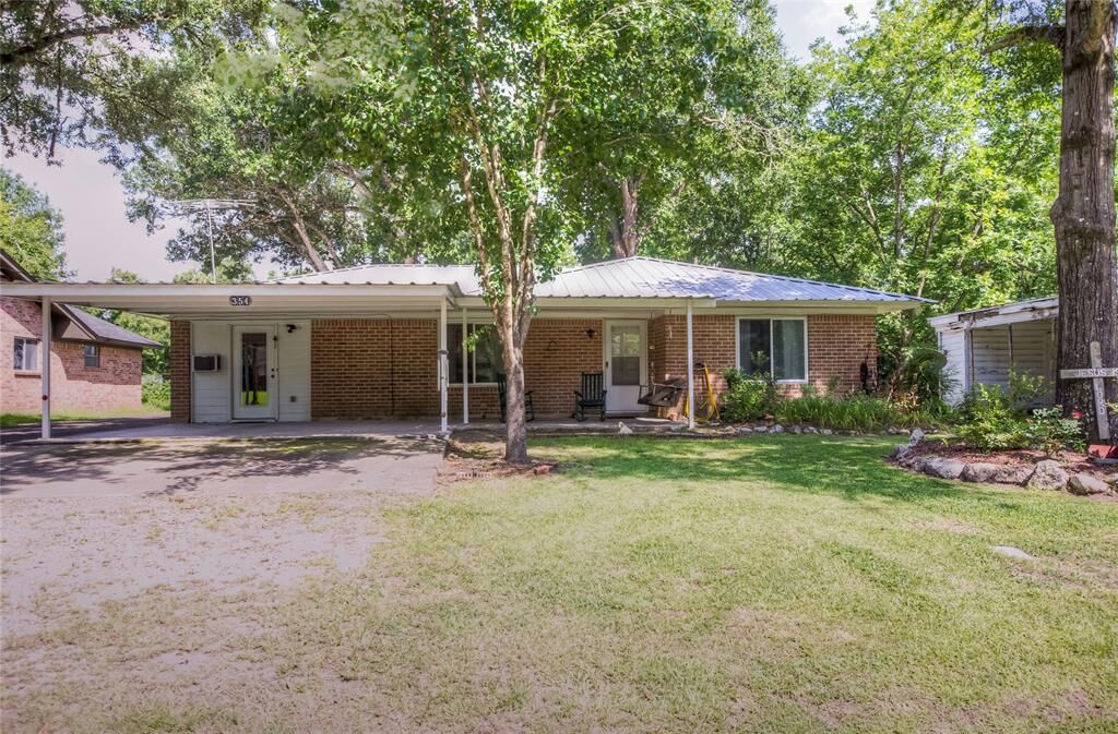 Property Photo:  354 N Devine Street  TX 75845 