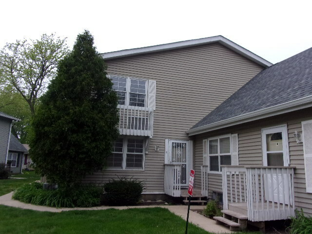 Property Photo:  213 Hudson Court C  IL 60440 