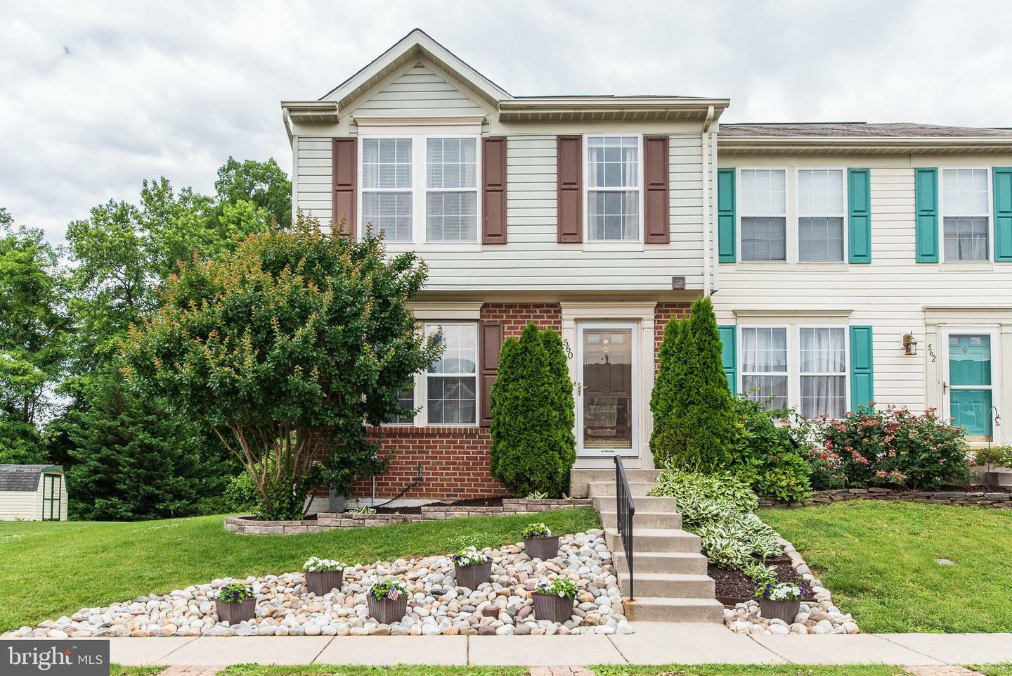 Property Photo: 560 Macintosh Circle MD 21085