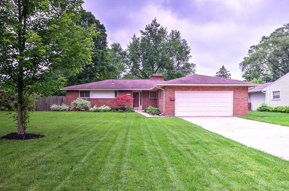 Property Photo:  2325 McCoy Road  OH 43220 