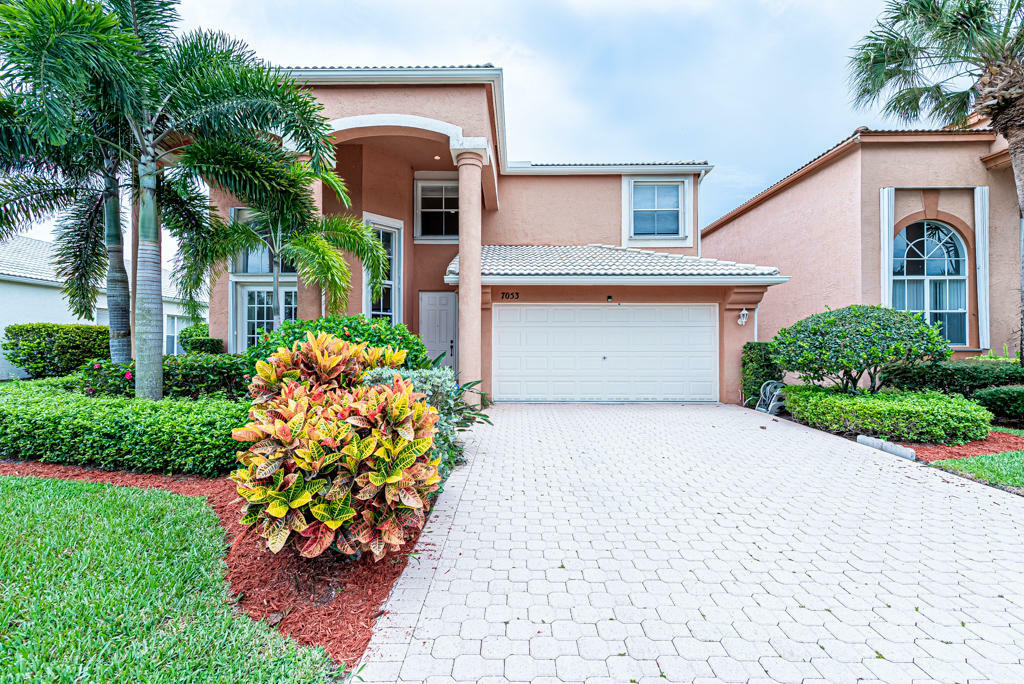 Property Photo:  7053 Copperfield Circle  FL 33467 