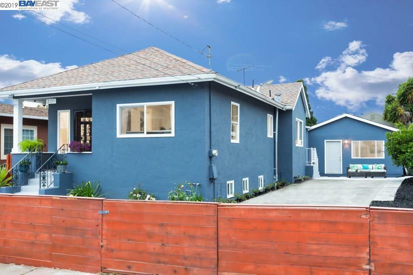 Property Photo:  2135 65th Ave  CA 94621 
