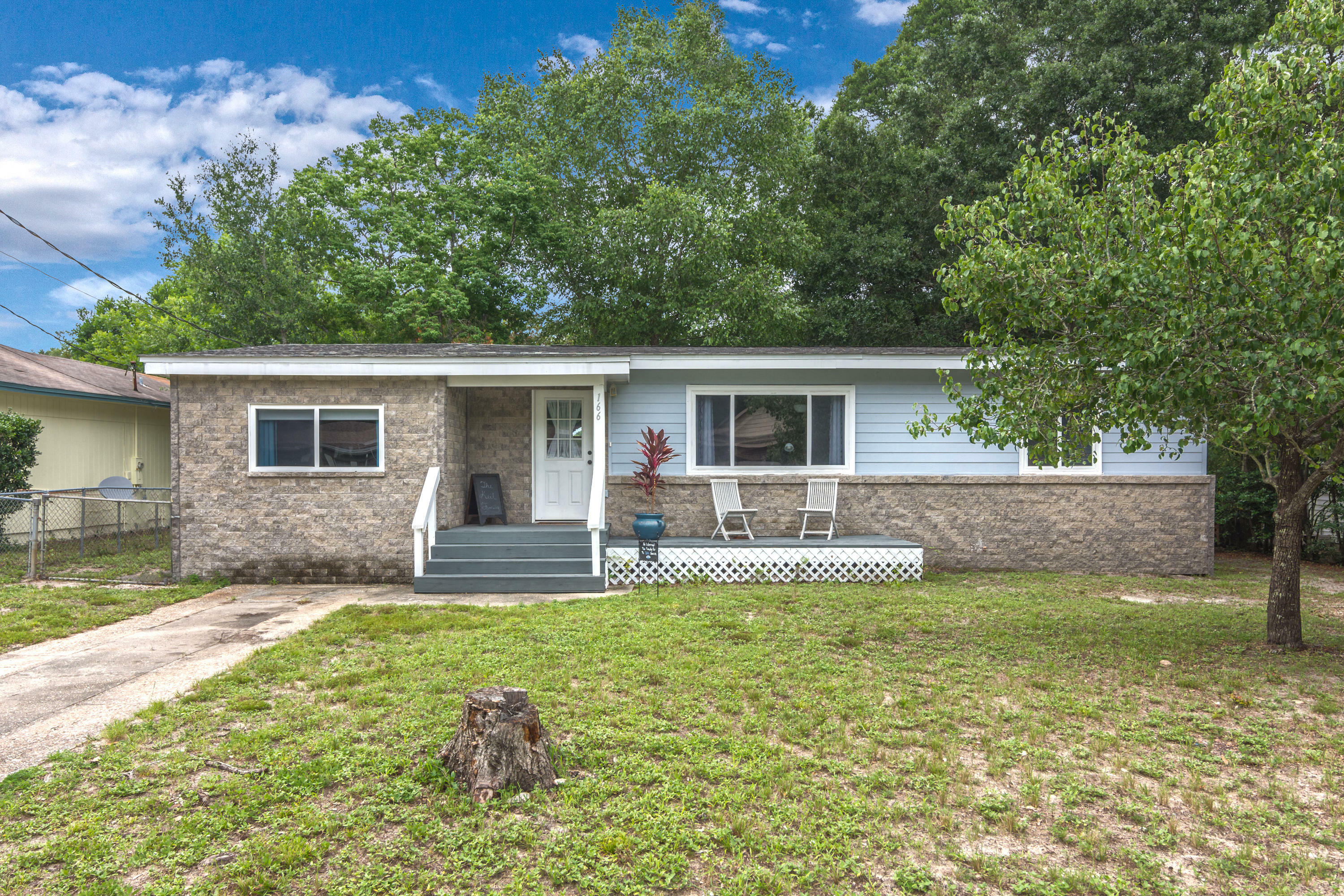 Property Photo:  166 NW Rainbow Drive  FL 32548 