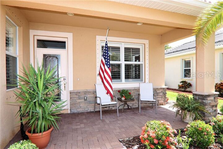 Property Photo:  1966 Mesic Hammock Way  FL 34292 