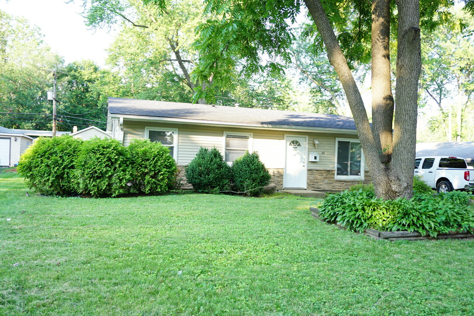 Property Photo:  40 Hampton Road  IL 60538 