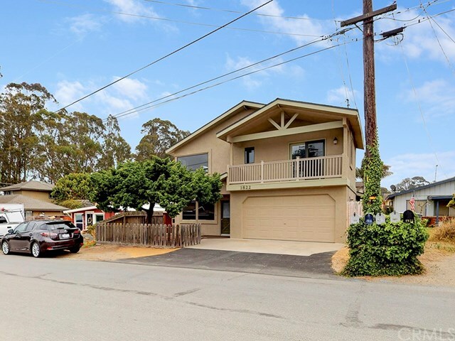 Property Photo:  1822 Doris Avenue  CA 93402 