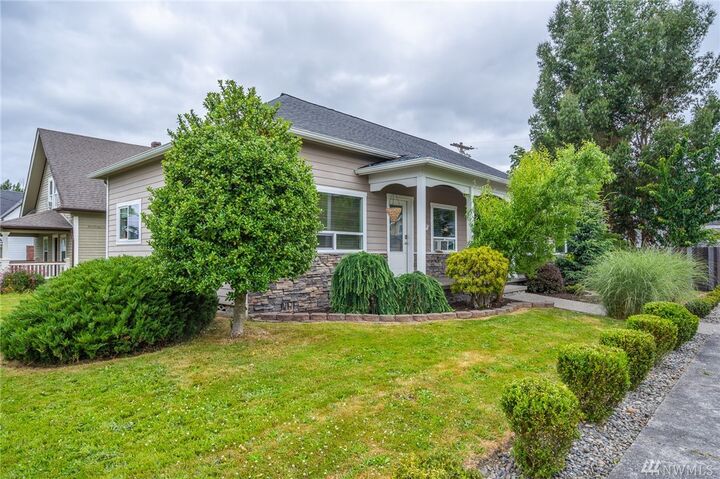 Property Photo: 67 SW Cascade St WA 98532