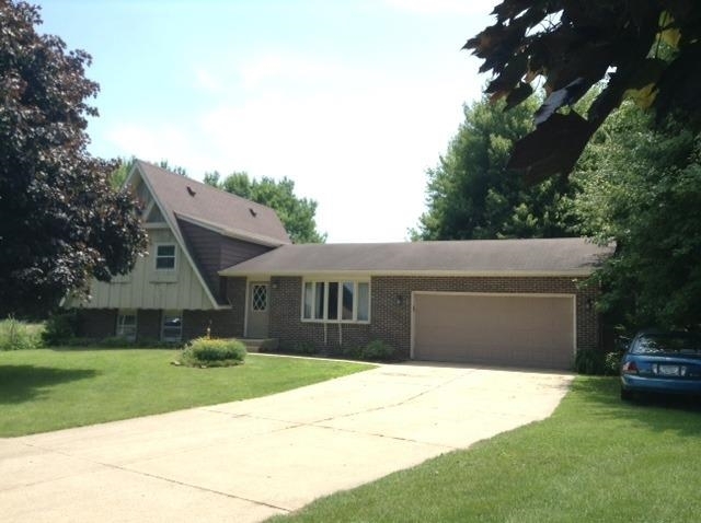 Property Photo: 4904 E Robin Court IN 46371