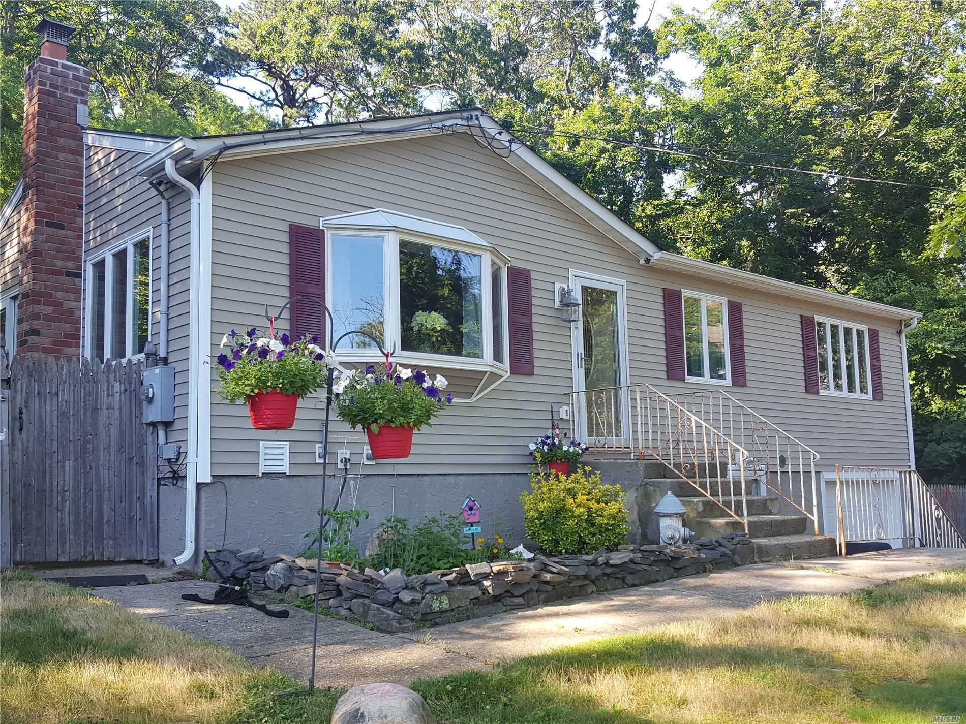 Property Photo:  37 Yucca Road  NY 11778 