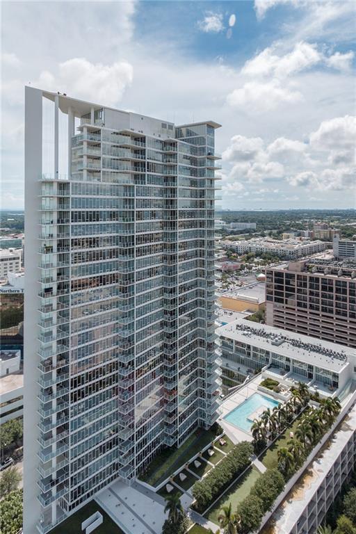 Property Photo: 175 1st Street S 2703 FL 33701