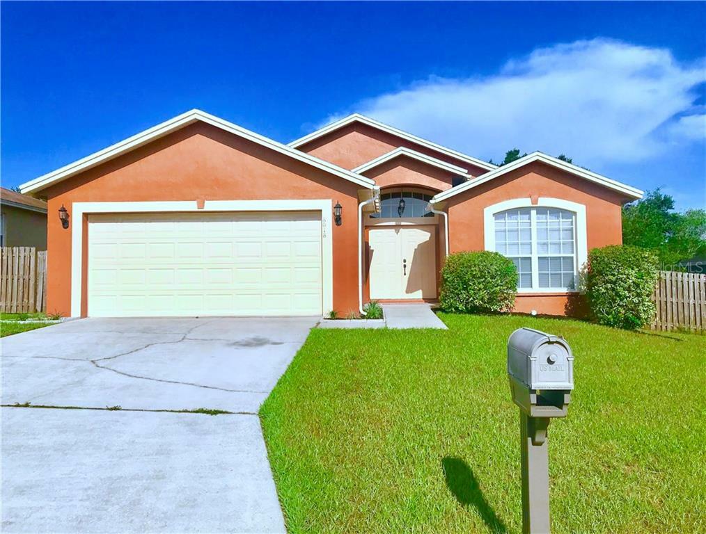 Property Photo:  8018 Ashley Pointe Drive  FL 33810 