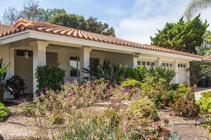Property Photo: 8748 Cliffridge Avenue CA 92037
