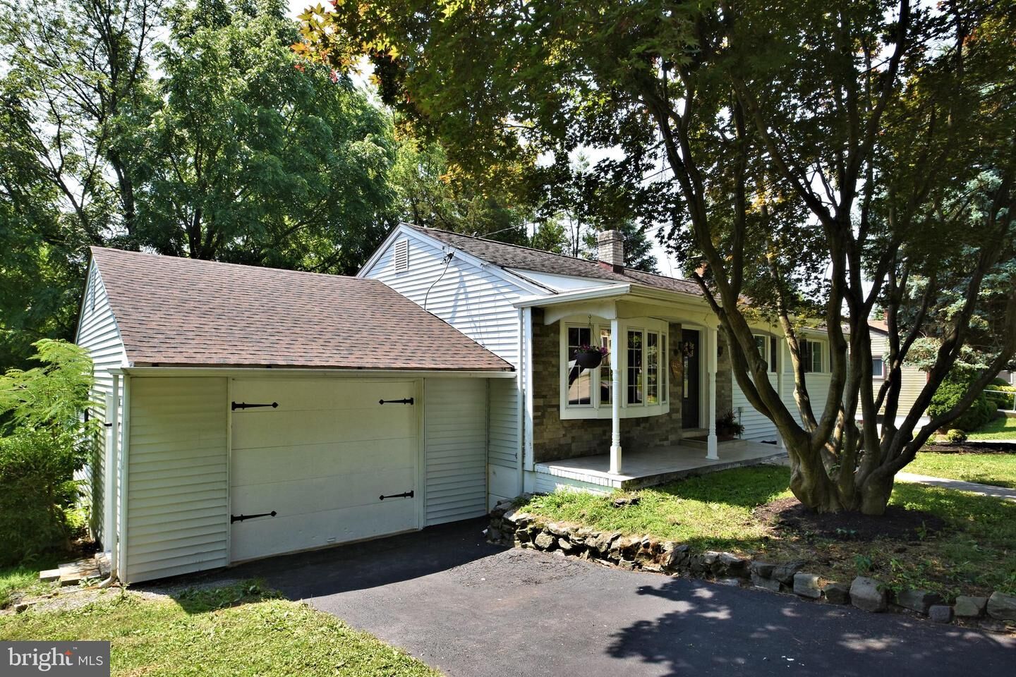 Property Photo: 2607 Clayton Street PA 19061