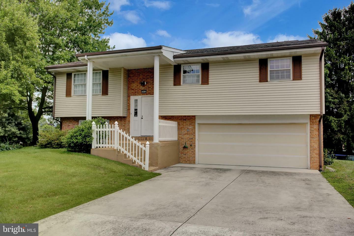 Property Photo: 1917 Douglas Drive PA 17013