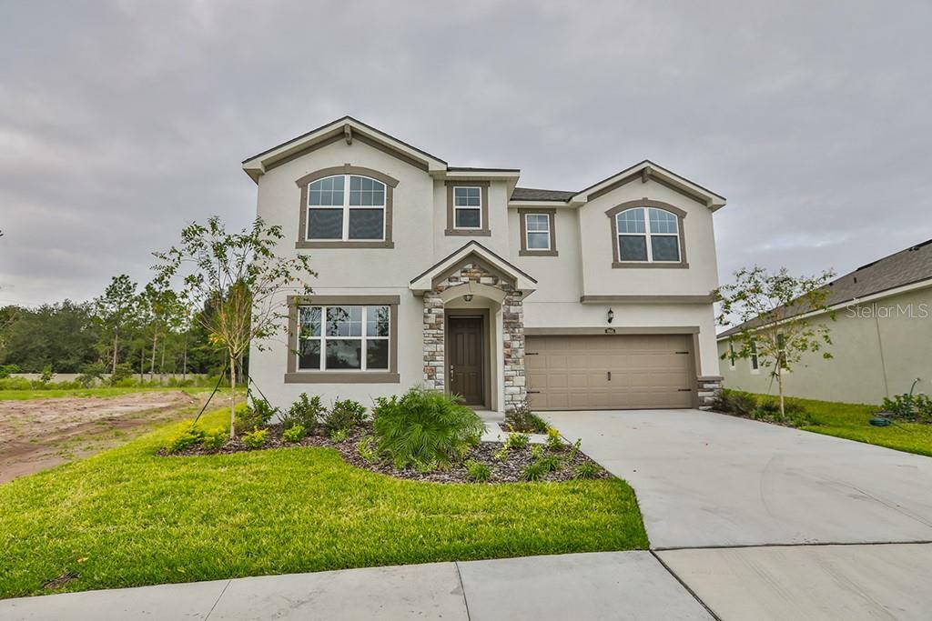 Property Photo: 10646 Planer Picket Drive 36 FL 33569