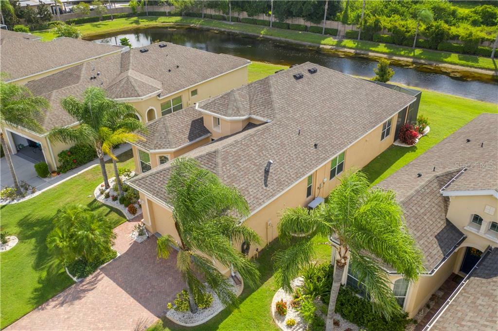 Property Photo:  1643 Emerald Dunes Drive  FL 33573 