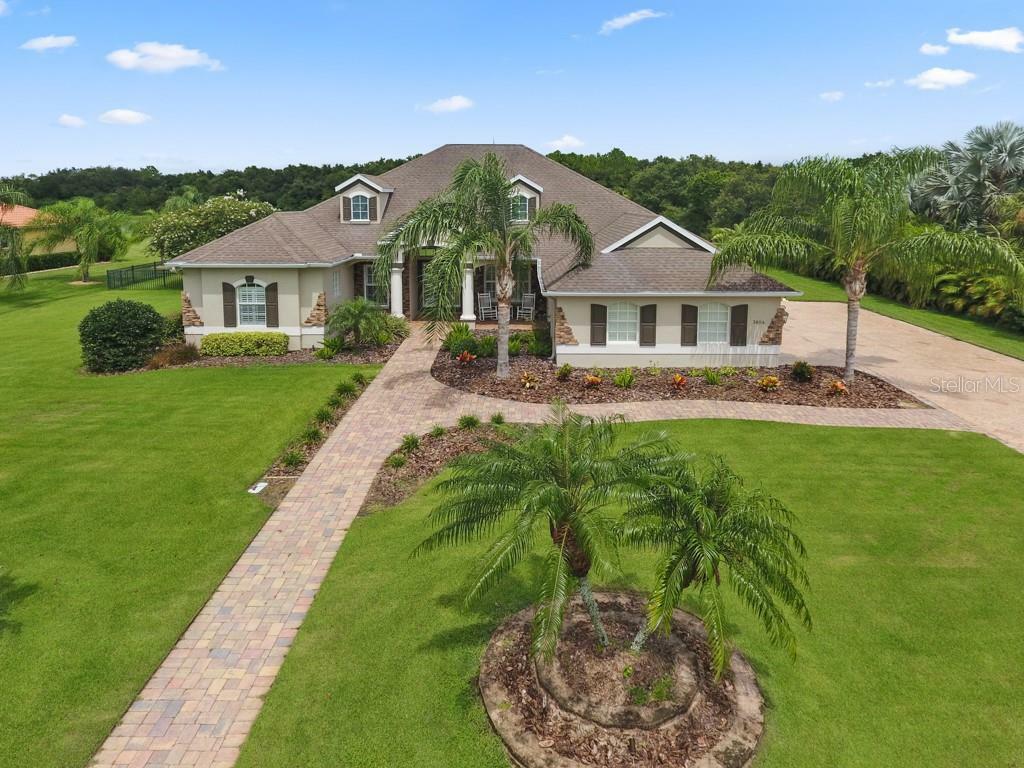Property Photo: 3604 Twin Rivers Trail FL 34219