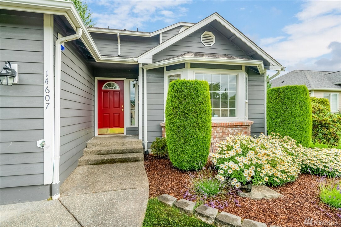 Property Photo: 14607 153rd St E WA 98360