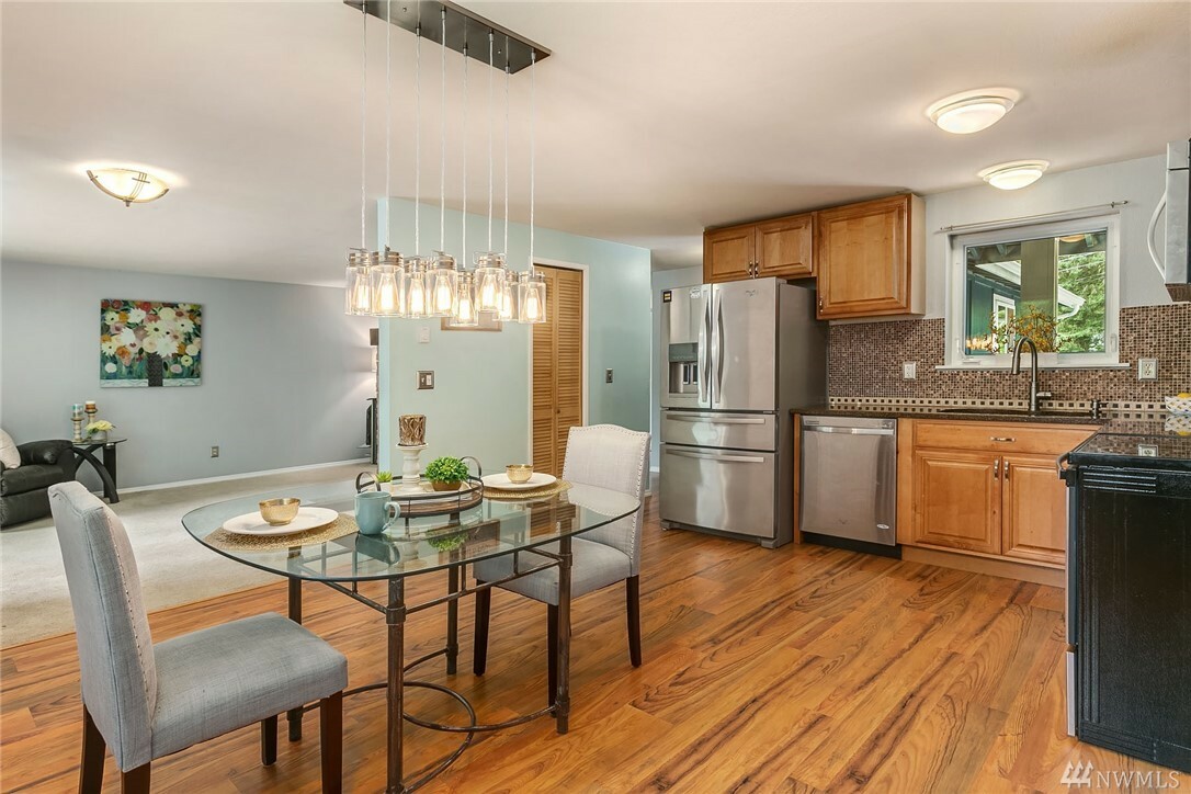 Property Photo: 16602 423rd Place SE WA 98045
