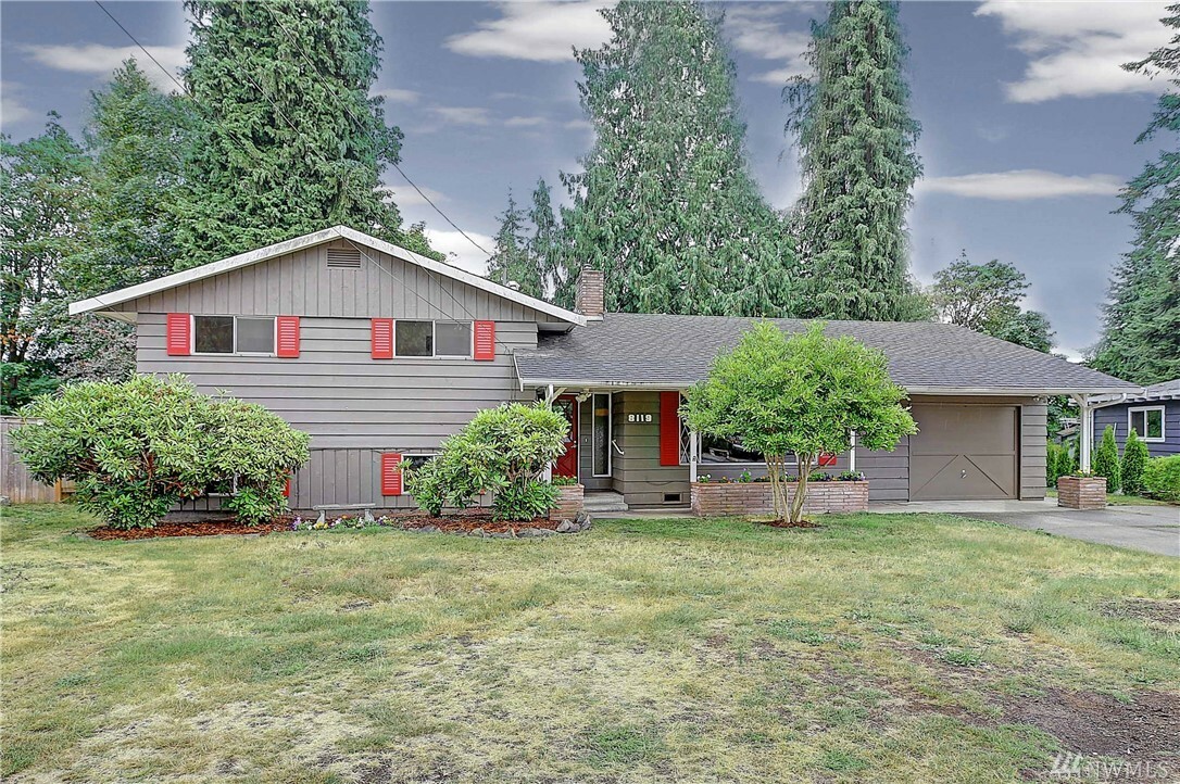 Property Photo:  8119 55th Ave NE  WA 98270 