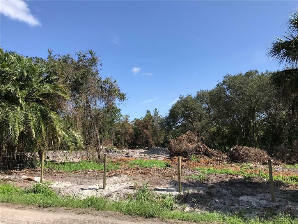 Property Photo:  8802 Honeywell Road  FL 33534 