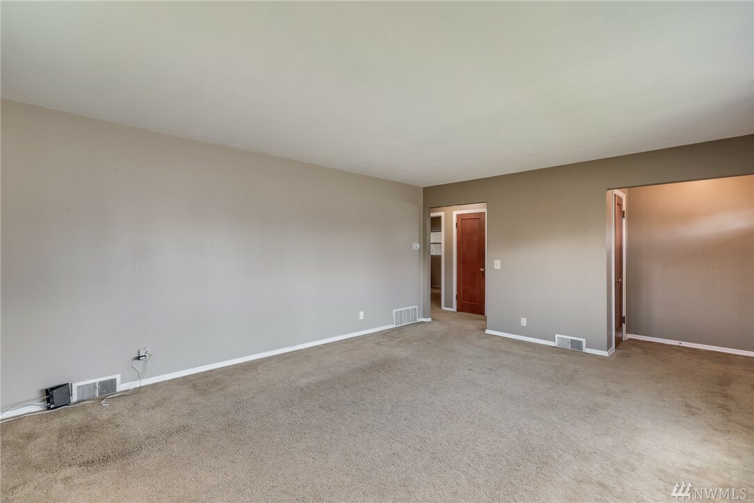 Property Photo: 1037 Montana St WA 98801