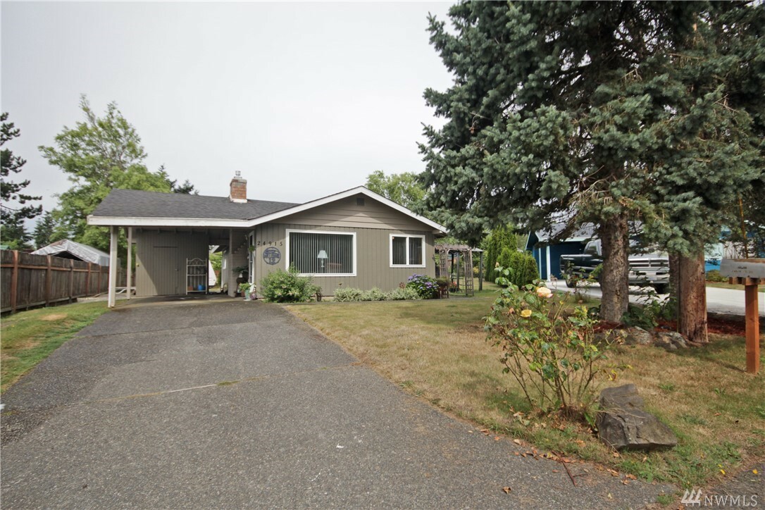 Property Photo:  24915 15th Ave S  WA 98198 