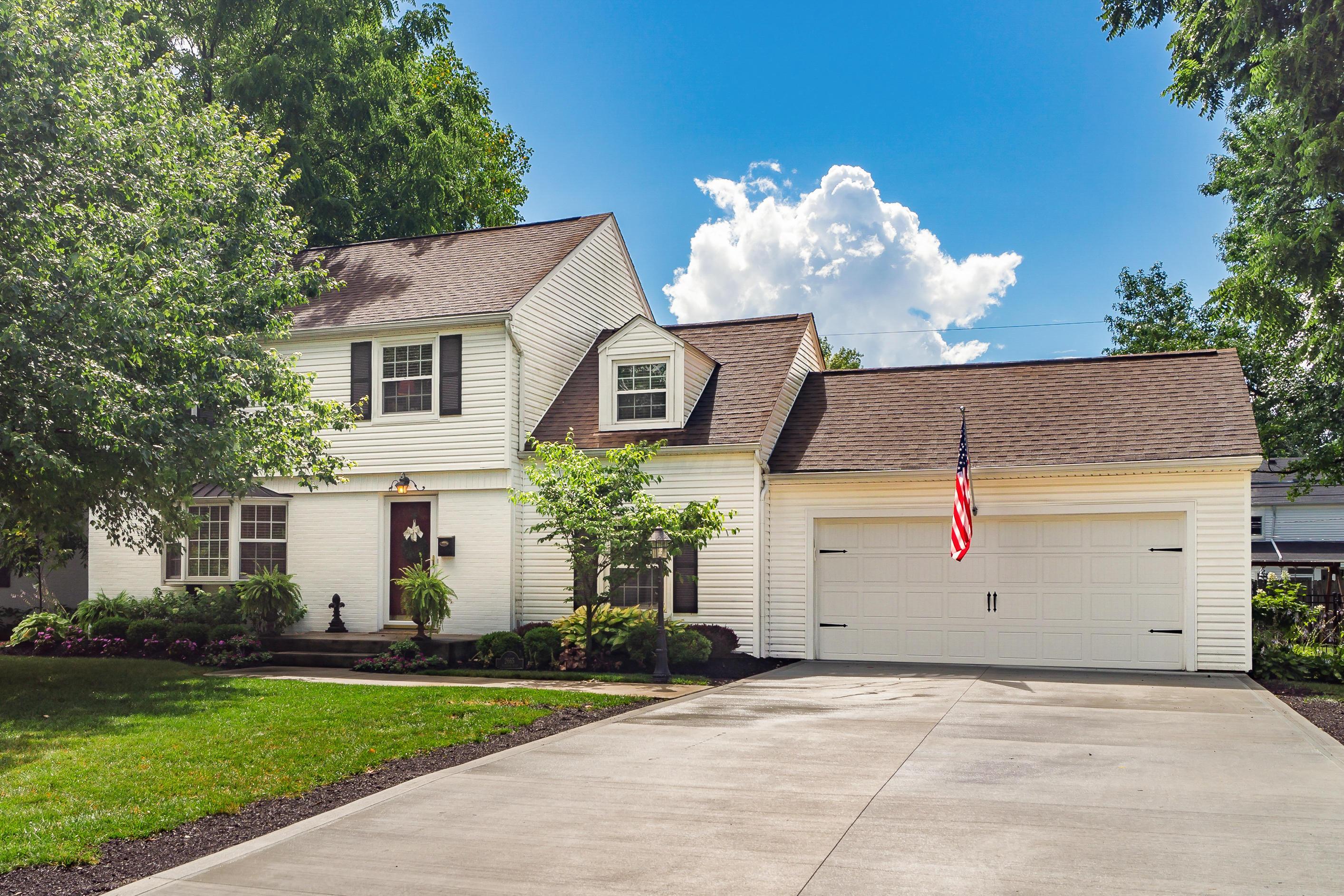 Property Photo: 2665 Brandon Road OH 43221
