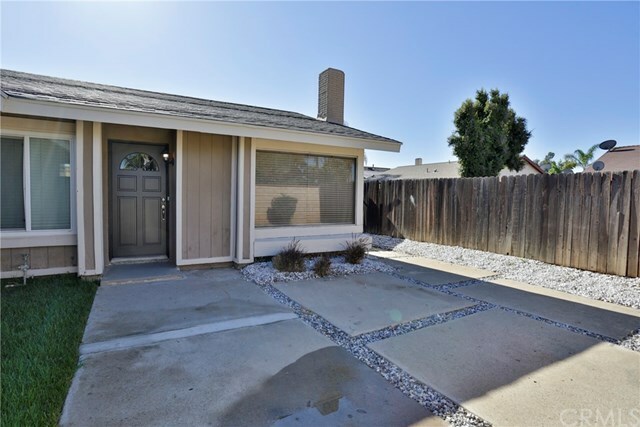 Property Photo:  13372 Fieldcrest Court  CA 92553 