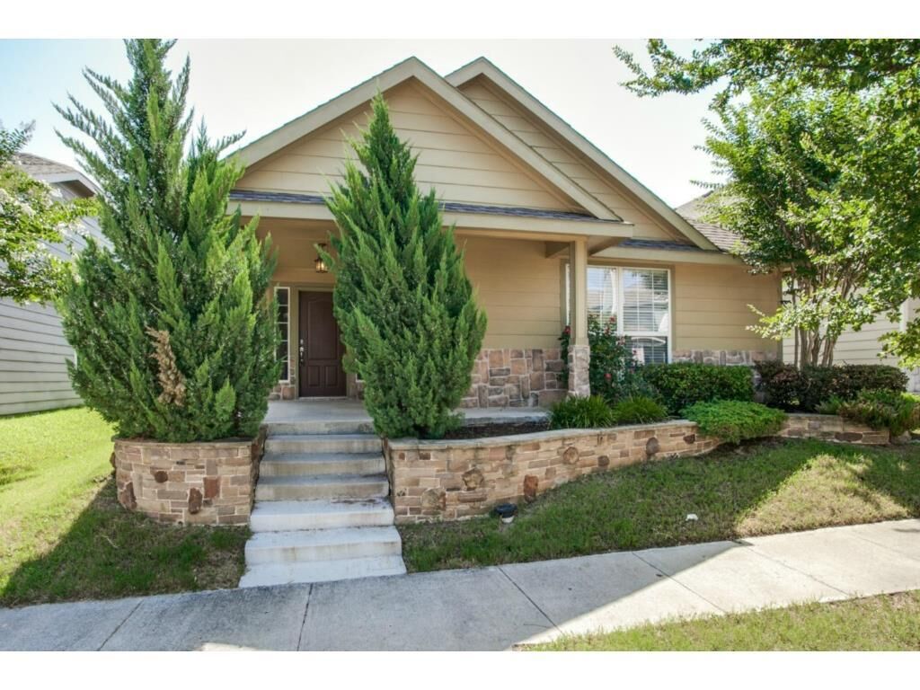 Property Photo: 3621 Temecula Creek Trail TX 75070