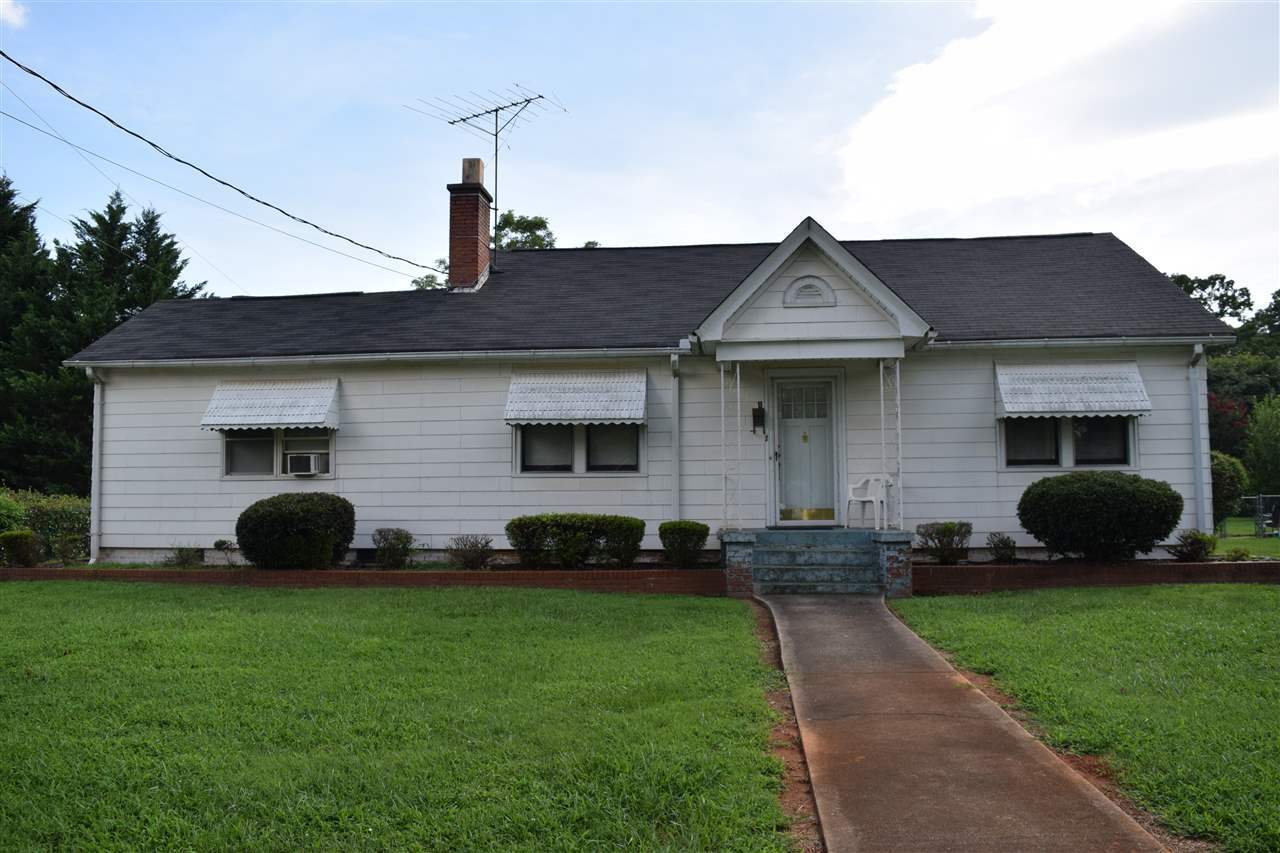 Property Photo:  1 Bentwood Drive  SC 29609 