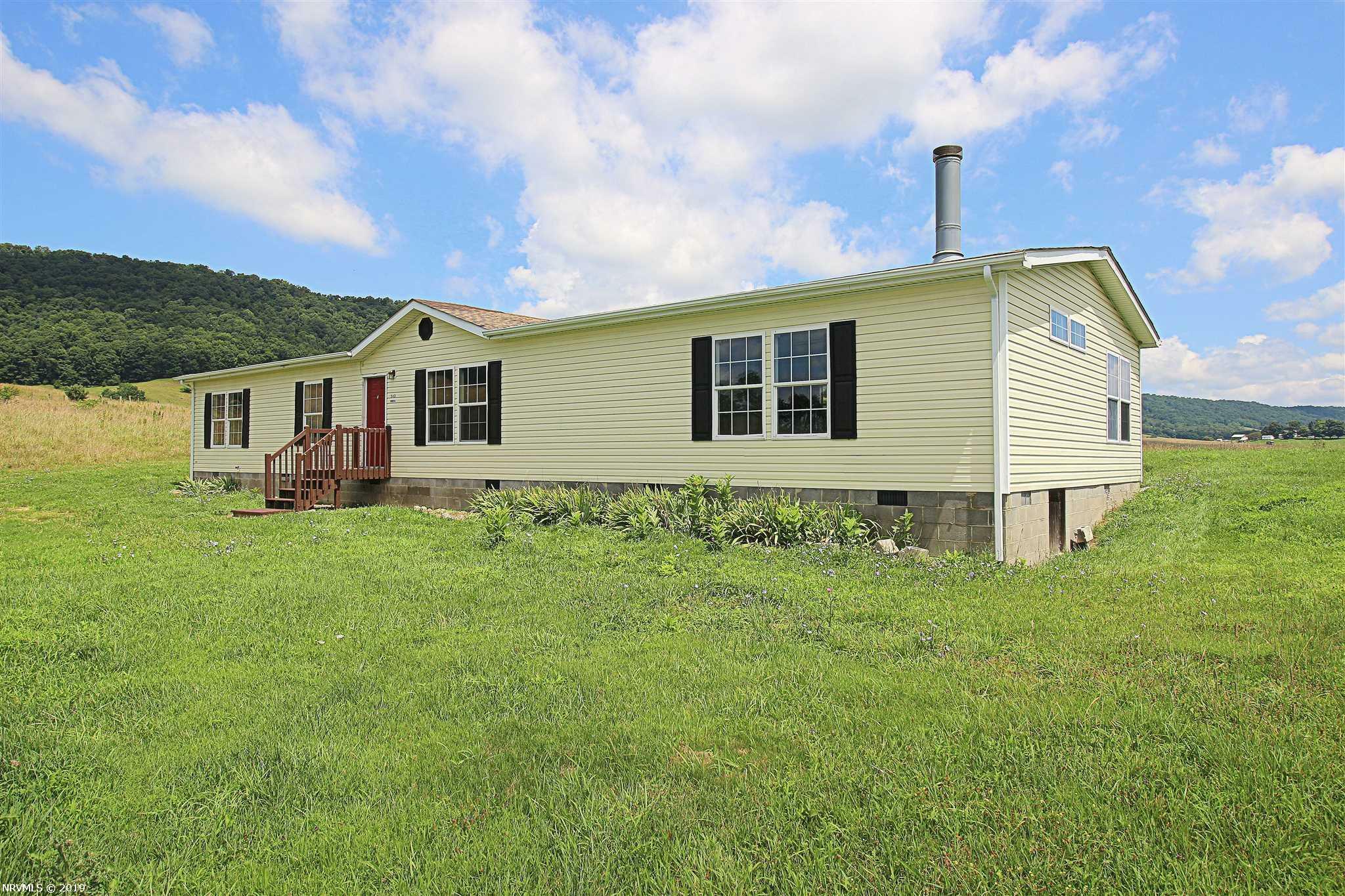 142 Whisper Ridge Lane  New Castle VA 24127 photo