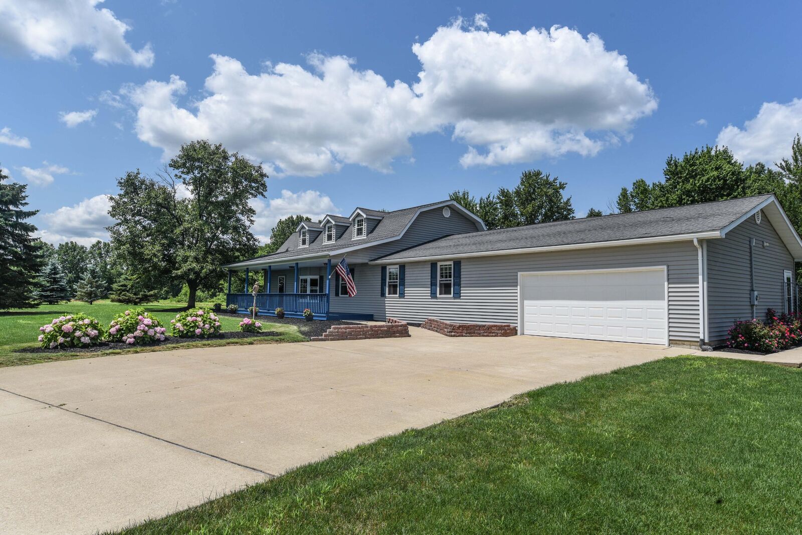 Property Photo:  3725 Township Road 110  OH 43338 