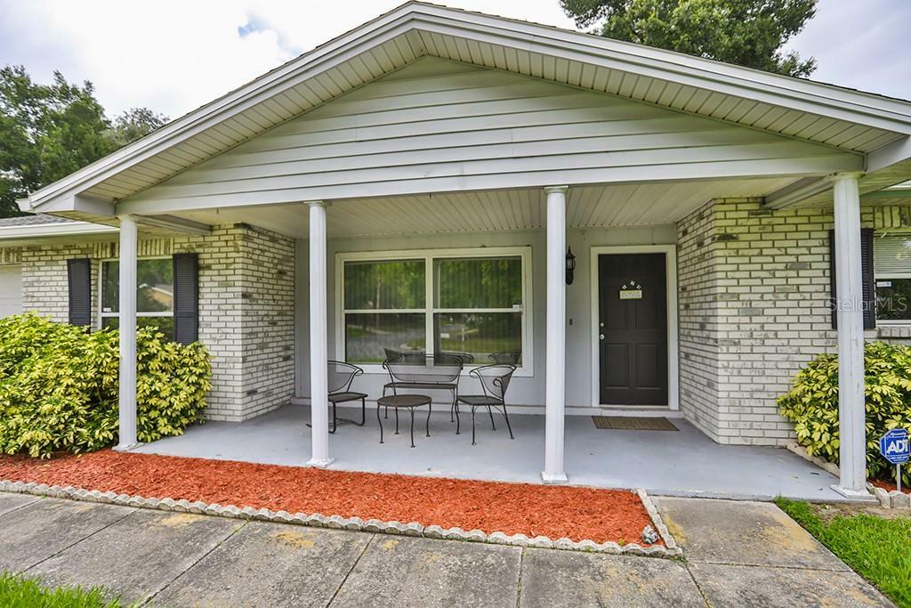 Property Photo:  2210 Sherbrook Drive  FL 33594 