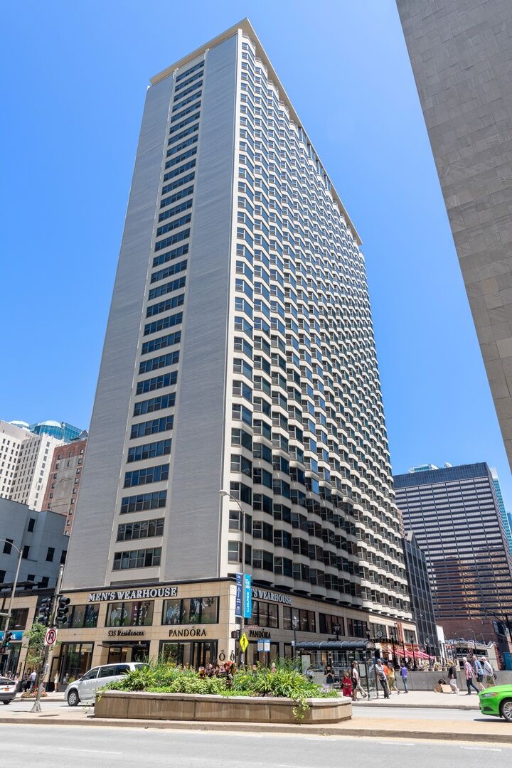 Property Photo: 535 North Michigan Avenue 1611 IL 60611