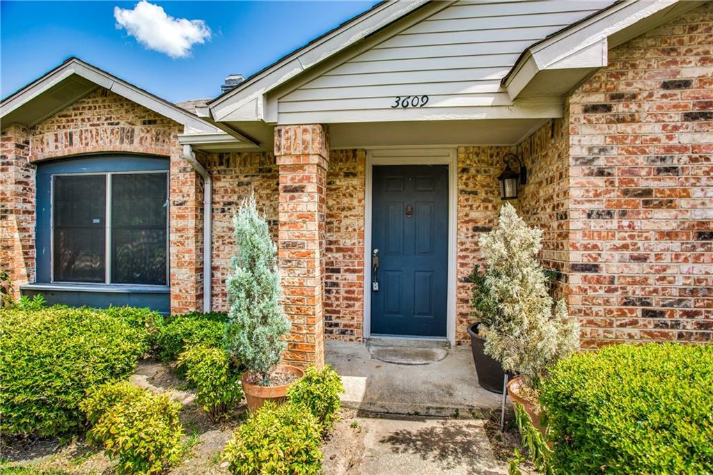 Property Photo:  3609 Berrywood Circle  TX 75040 