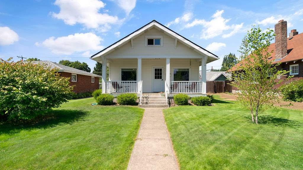 Property Photo: 4323 N Adams St WA 99205