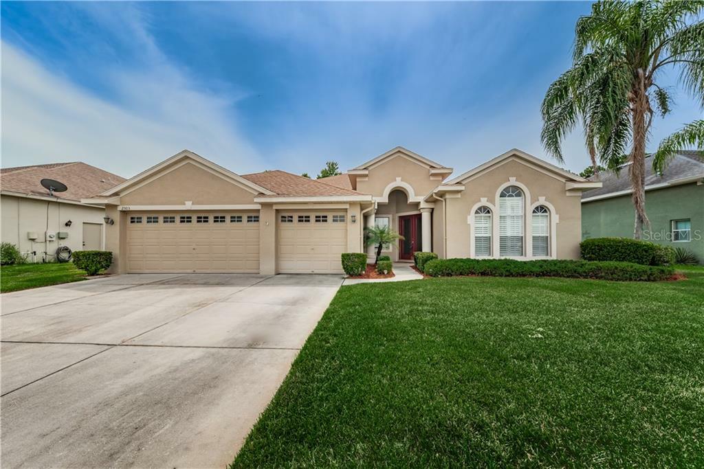 Property Photo:  2503 Wood Pointe Drive  FL 34691 