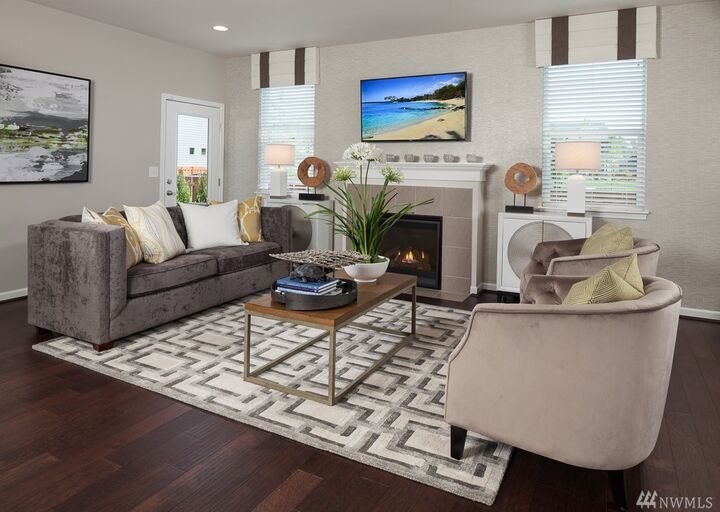 Property Photo: 4527 Riverfront Blvd 314 WA 98203