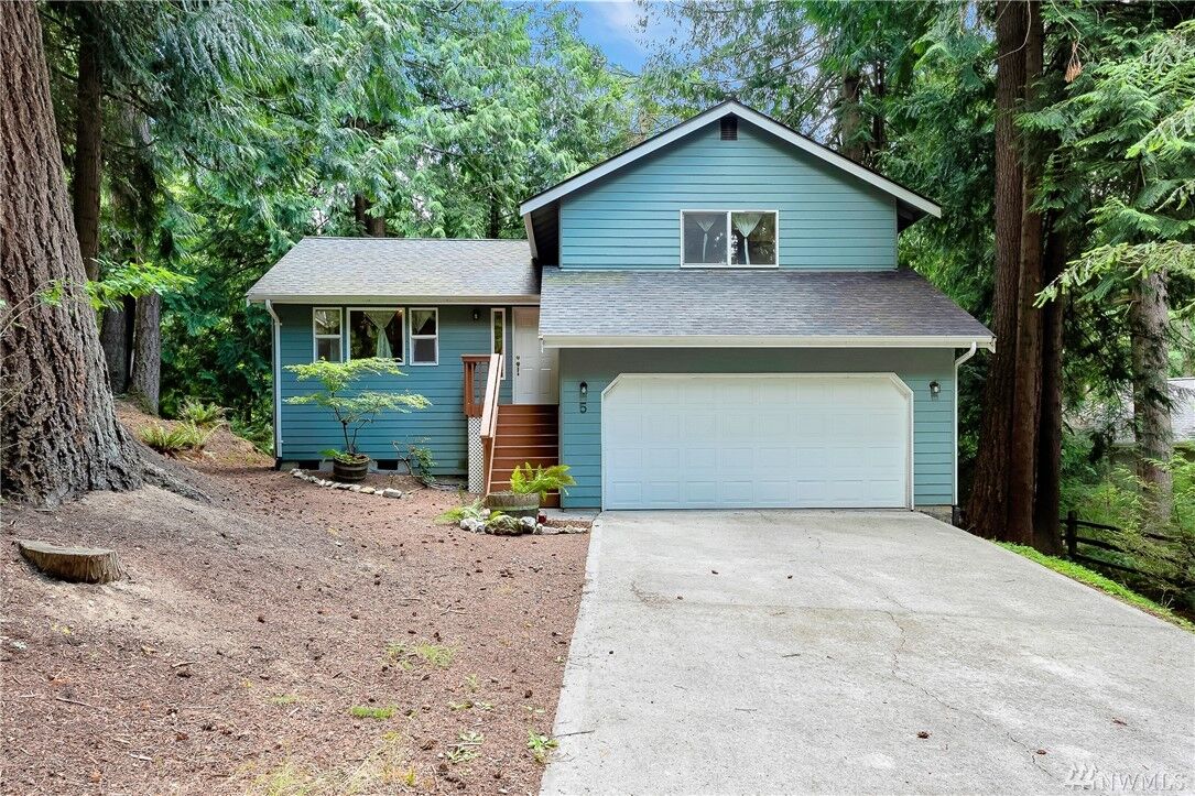 Property Photo: 5 Inglewood Place WA 98229