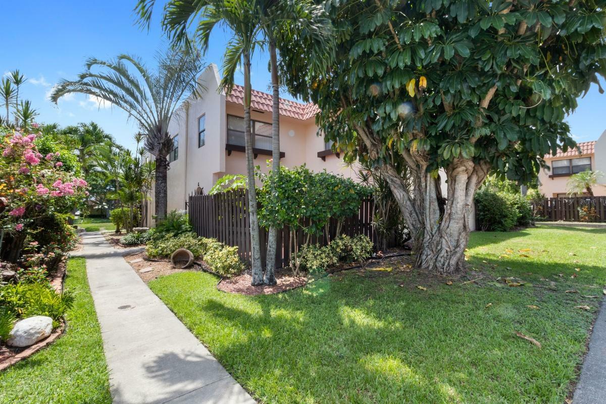 Property Photo:  6274 Seven Springs Boulevard A  FL 33463 