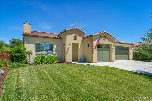 Property Photo:  927 Vista Cerro Drive  CA 93446 