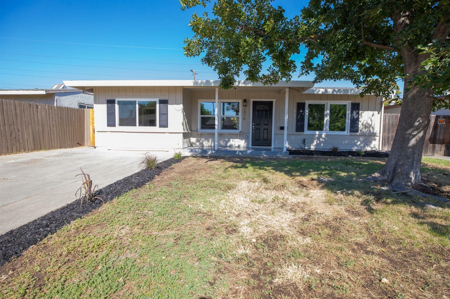 Property Photo:  2616 Anna Way  CA 95821 