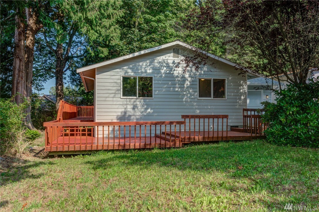 Property Photo: 6912 Petticote Lane WA 98230