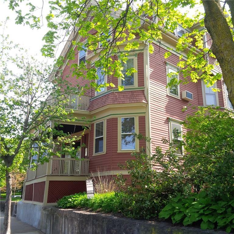 Property Photo:  73 Holden St, Unit#3B  RI 02908 