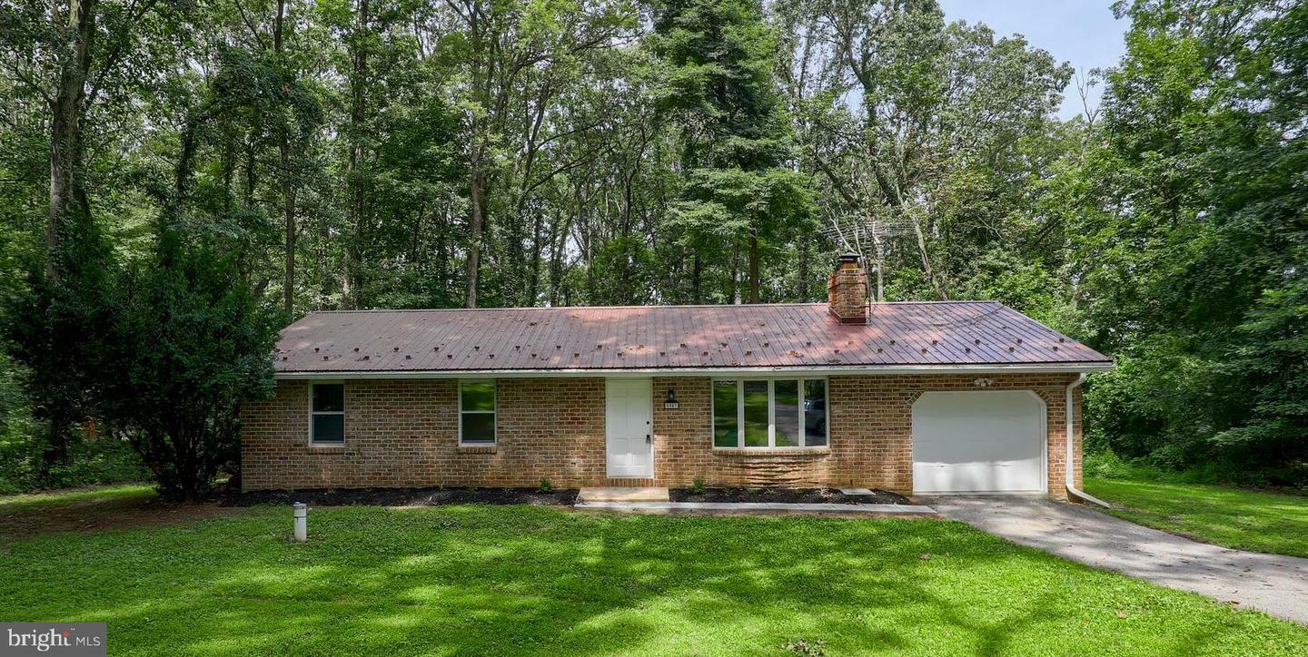 Property Photo:  8943 Pleasant Valley Road  PA 17363 