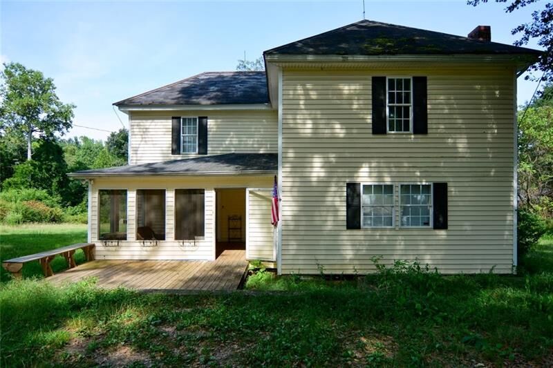 Property Photo: 1379 Green Drive 30114