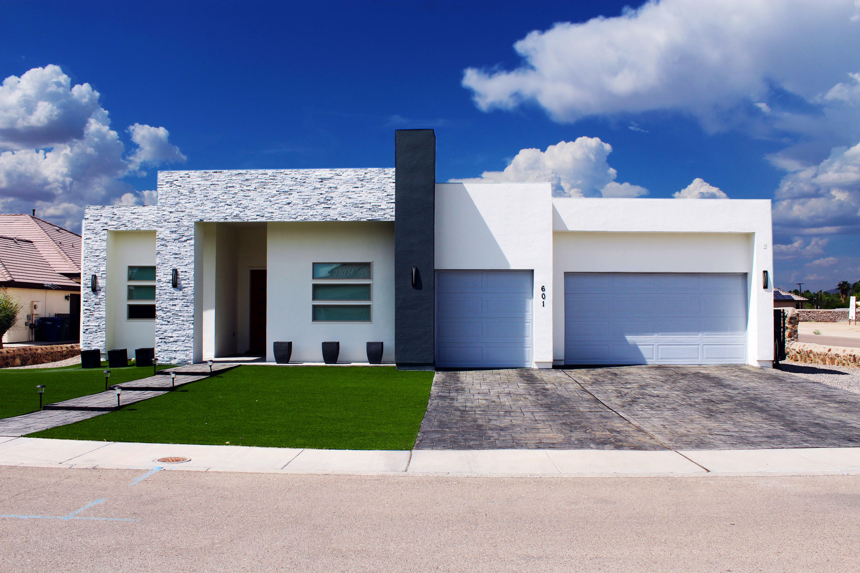 Property Photo: 601 Gils Magic Drive TX 79932
